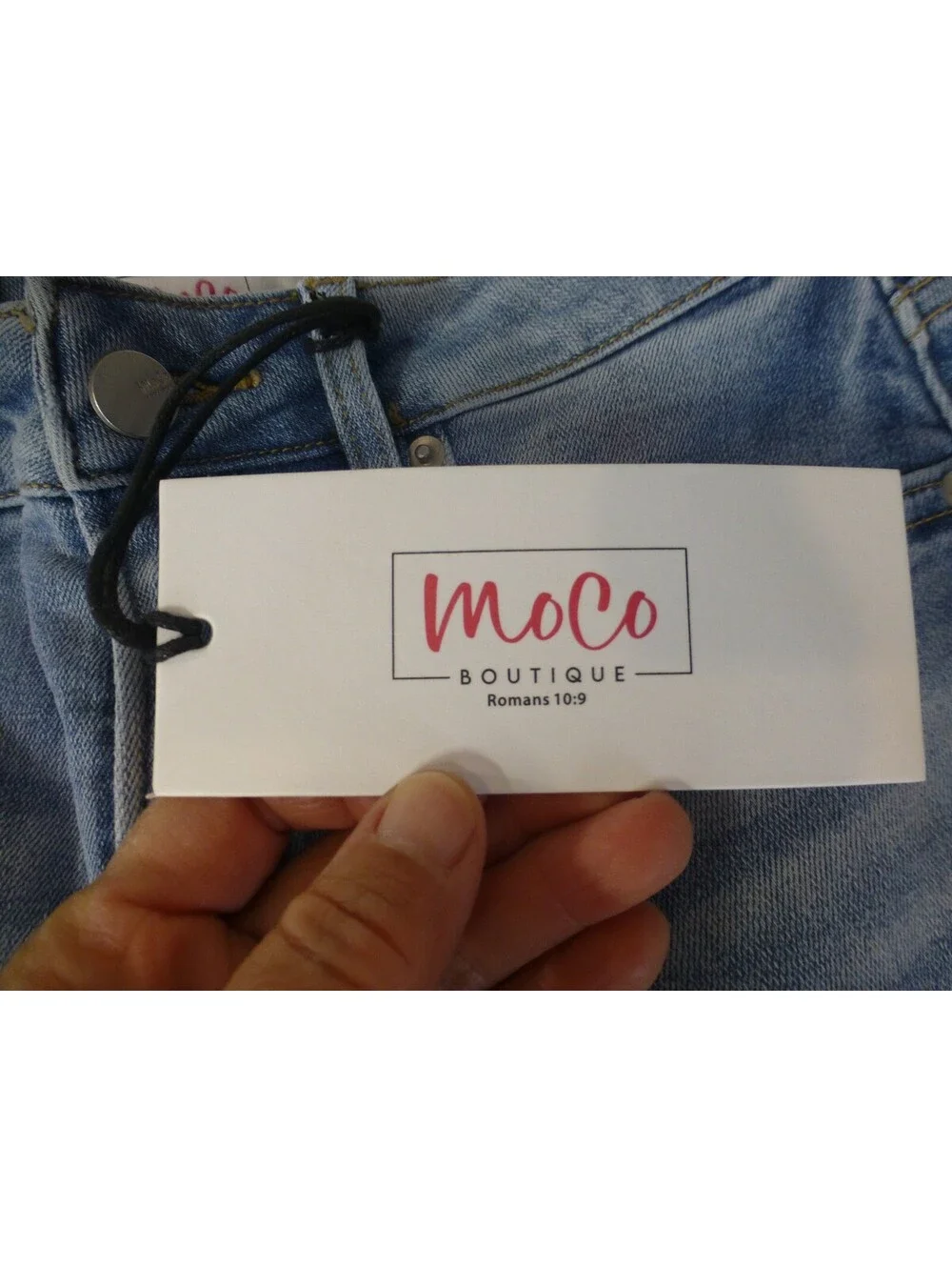 MoCo Boutique Women's Size 5/27 Tummy Control Straight Leg Jeans Light NWT G4A
